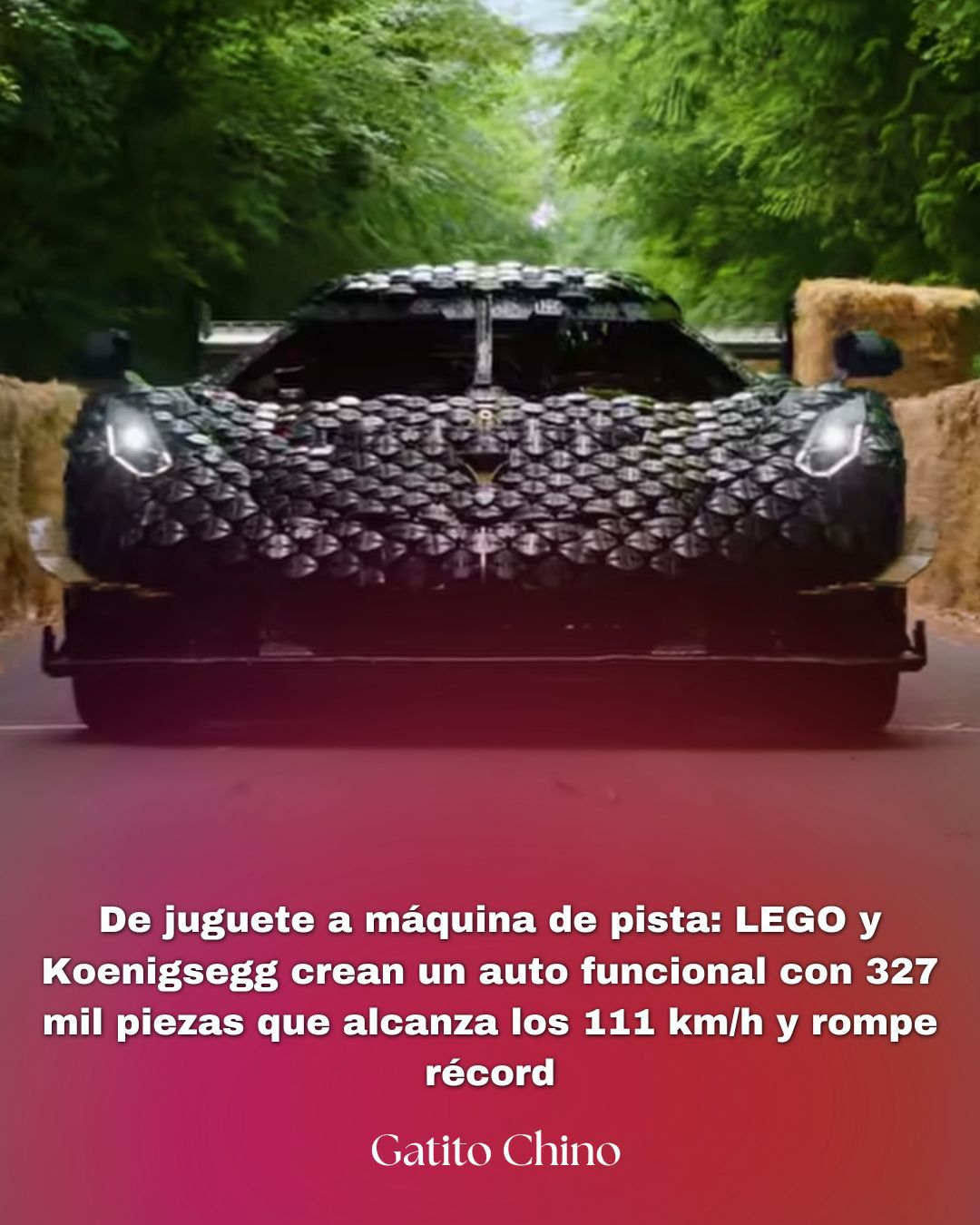 Construyen un auto de carreras con 327 mil piezas de LEGO que alcanza los 111 km/h